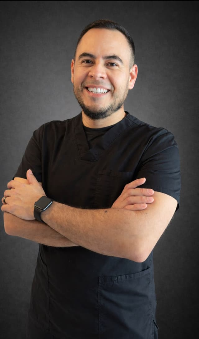Dr. Samuel Ruiz — Ortodoncista en Monclova